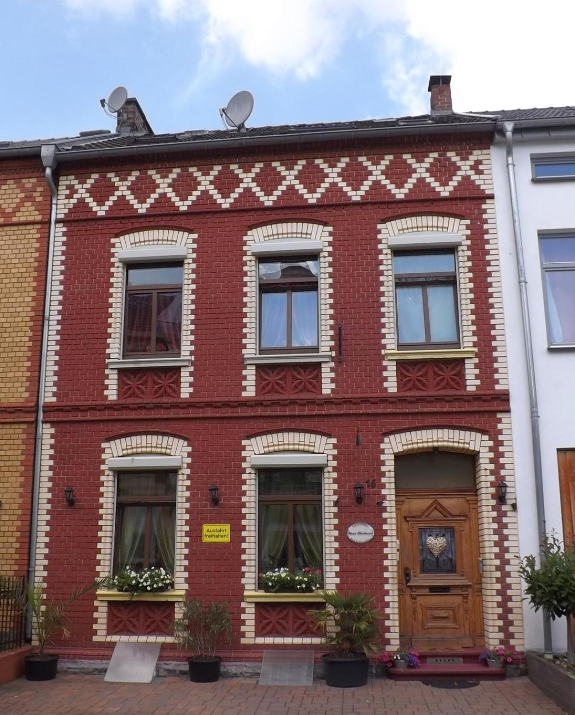 Haus Oberkassel Pensión 2*